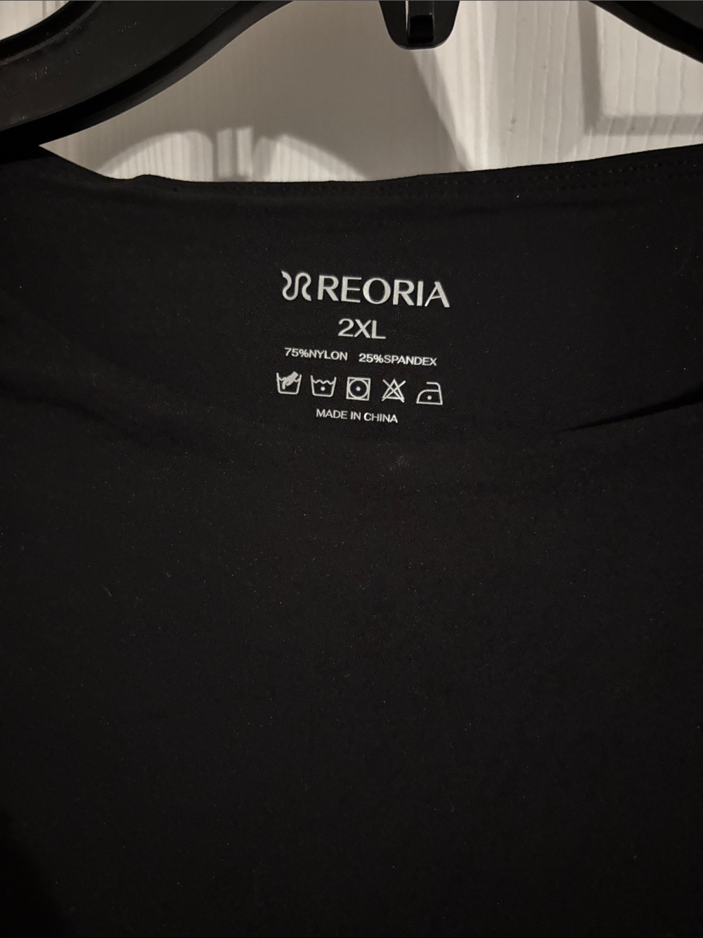 ReoRia Black Women's 2XL Crew Neck Top
